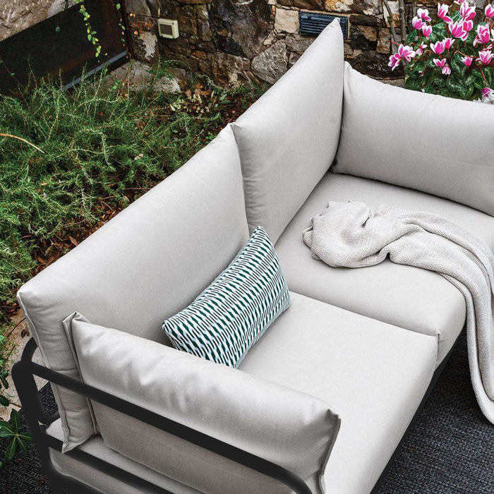 Easy loveseat