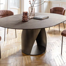 Cómo Elegir la Mesa de Comedor Perfecta: Tendencias de Diseño 2025